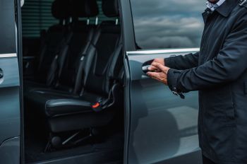 VTC Lyon Prestige / Private Driver Lyon  SK AUTODECO LIMOUSINE